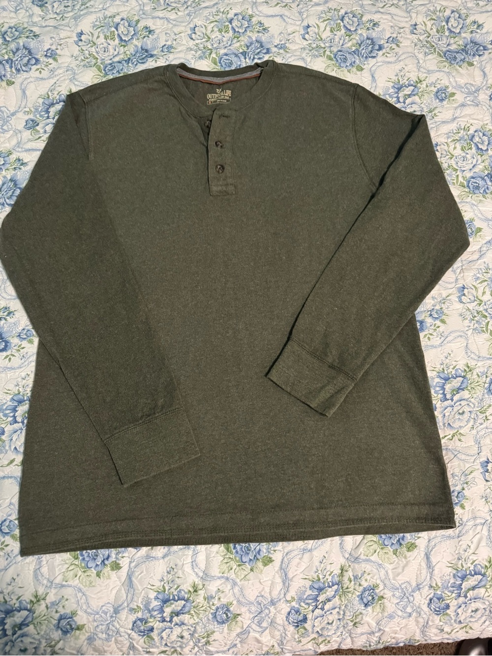 Outdoor Life Men's Long-Sleeve Henley – Size Medium